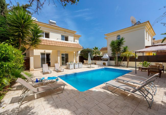 Villa in Protaras - Protaras Villa Athamas Blue Villa in Protaras - Protaras Villa Athamas Blue