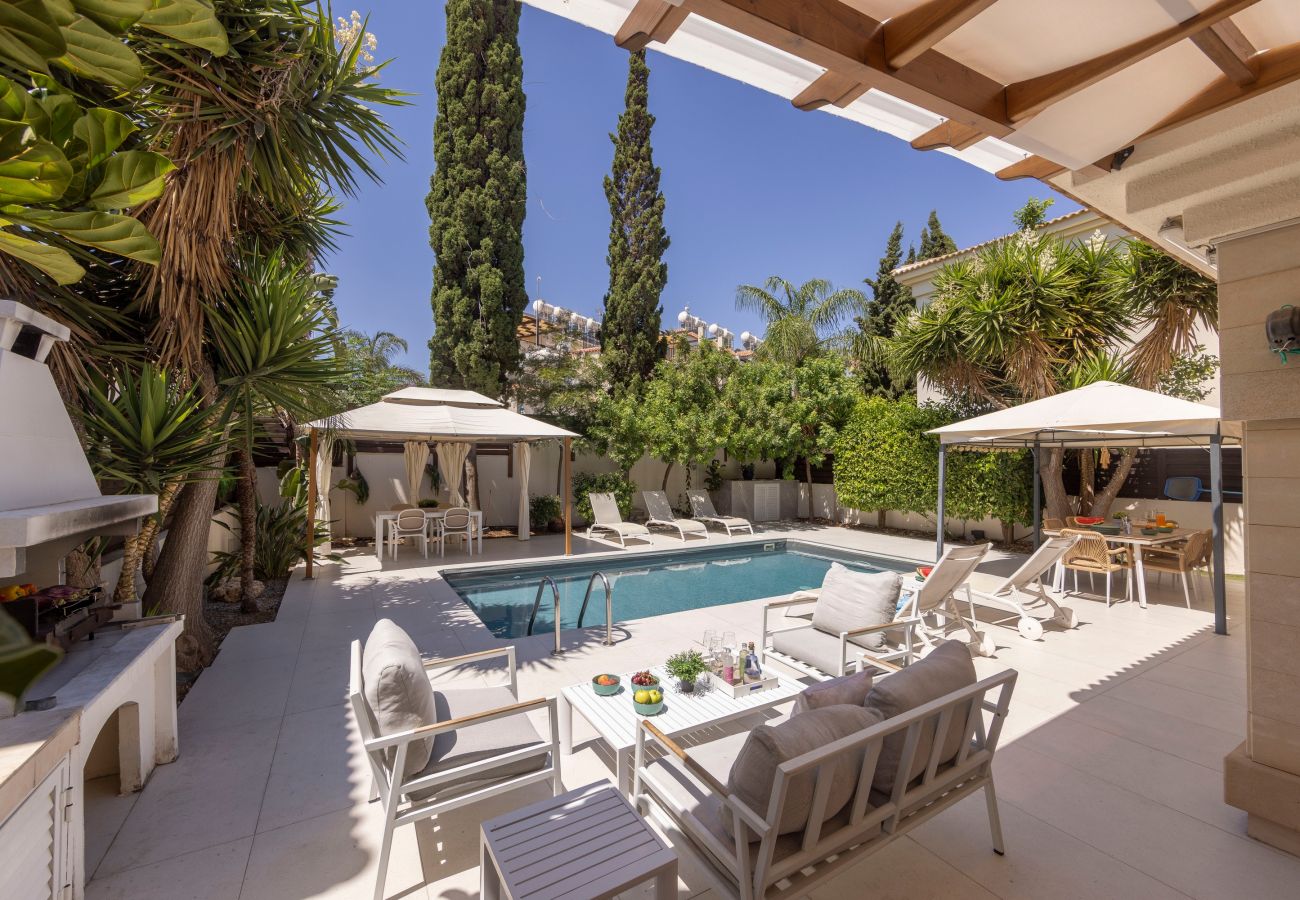 Villa in Protaras - Protaras Villa Athamas Blue