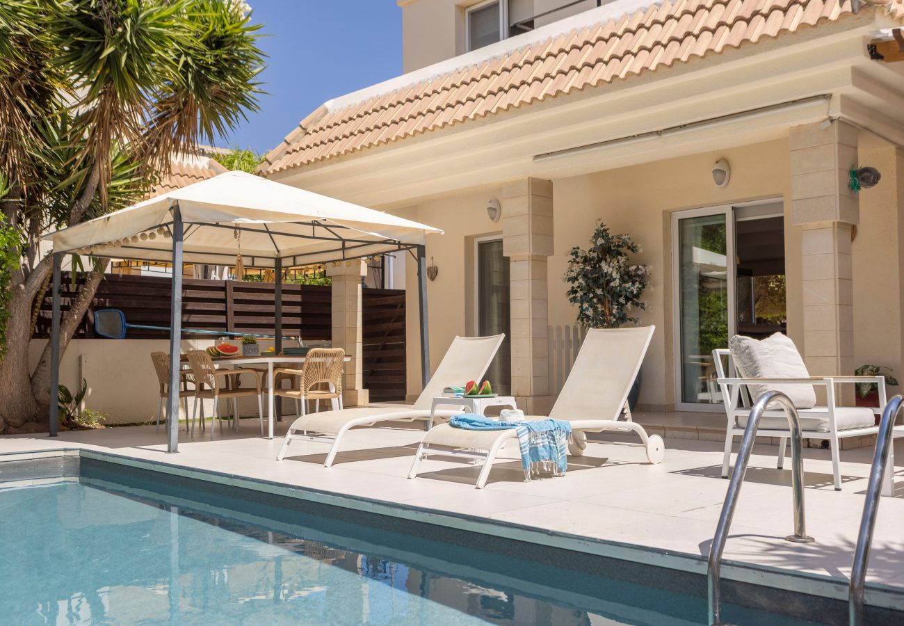 Villa in Protaras - Protaras Villa Athamas Blue