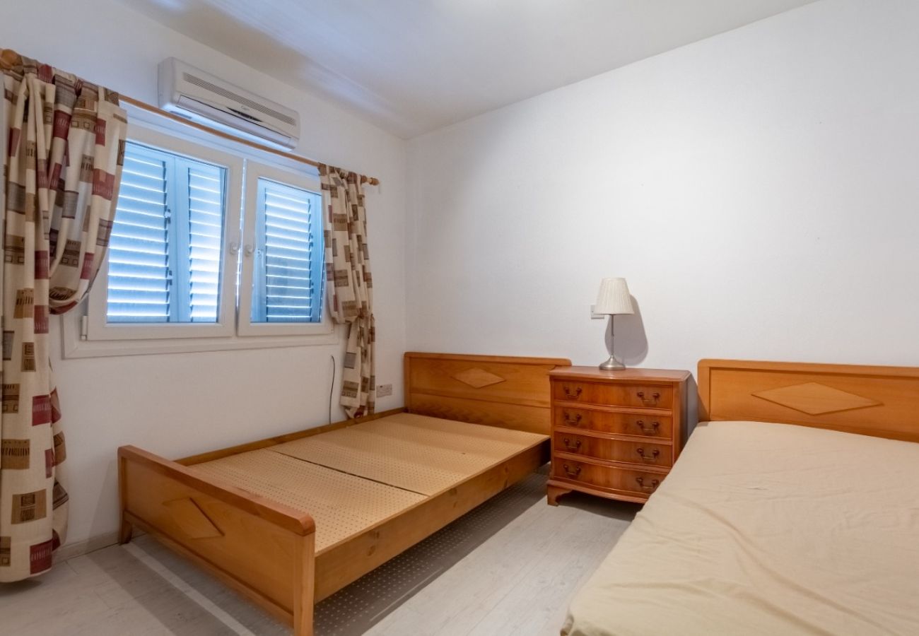 Apartment in Paralimni - Bright 2 Bed 1 Bath Apartment In Kapparis Protaras