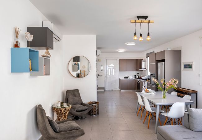 Villa in Ayia Napa - Ayia Thekla Seafront Villa Dagi Villa in Ayia Napa - Ayia Thekla Seafront Villa Dagi