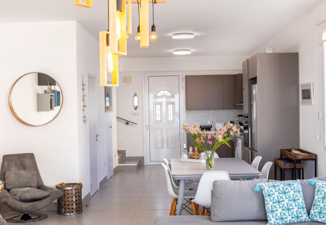 Villa in Ayia Napa - Ayia Thekla Seafront Villa Dagi Villa in Ayia Napa - Ayia Thekla Seafront Villa Dagi