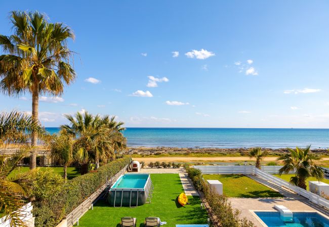 Villa in Ayia Napa - Ayia Thekla Seafront Villa Dagi Villa in Ayia Napa - Ayia Thekla Seafront Villa Dagi