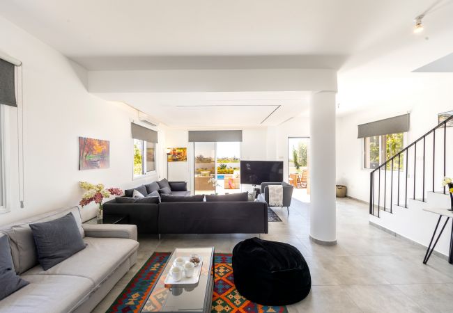 Villa in Ayia Napa - Napa Bay View Villa 2 Villa in Ayia Napa - Napa Bay View Villa 2