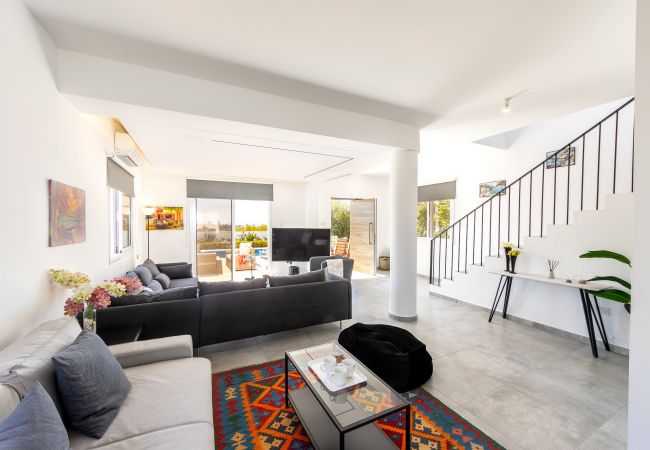 Villa in Ayia Napa - Napa Bay View Villa 2 Villa in Ayia Napa - Napa Bay View Villa 2