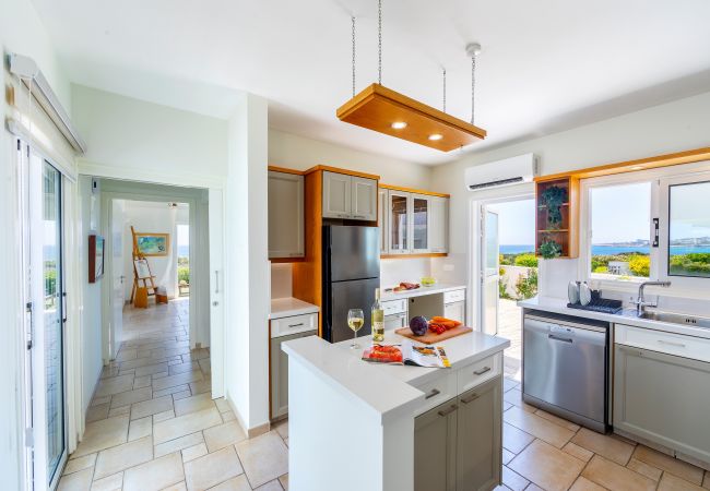 Villa in Protaras - Protaras Seafront Villa Violetta Villa in Protaras - Protaras Seafront Villa Violetta