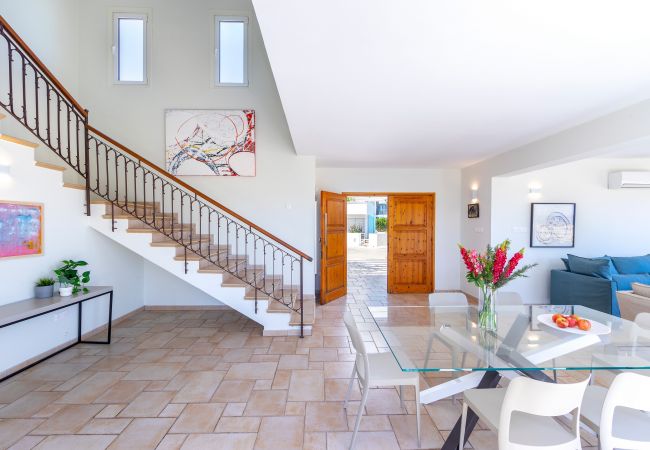 Villa in Protaras - Protaras Seafront Villa Violetta Villa in Protaras - Protaras Seafront Villa Violetta