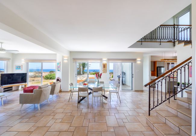 Villa in Protaras - Protaras Seafront Villa Violetta Villa in Protaras - Protaras Seafront Villa Violetta