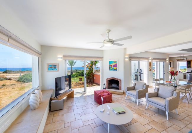 Villa in Protaras - Protaras Seafront Villa Violetta Villa in Protaras - Protaras Seafront Villa Violetta