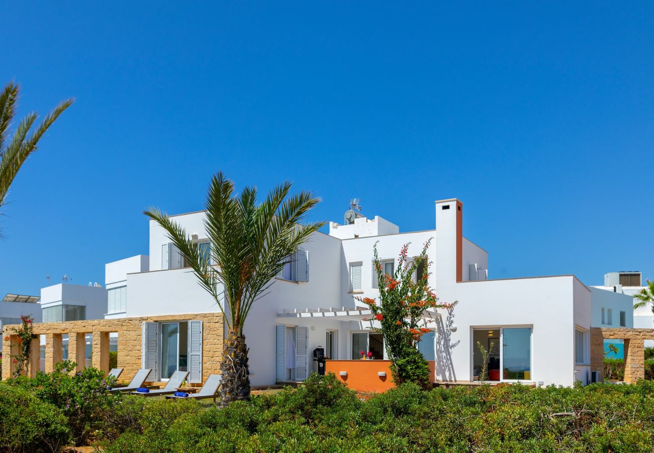 Villa in Protaras - Protaras Seafront Villa Violetta