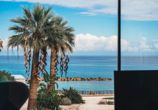 Apartment in Protaras - Protaras Thalassa Beachfront Suite Apartment in Protaras - Protaras Thalassa Beachfront Suite