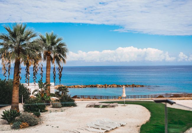 Apartment in Protaras - Protaras Thalassa Beachfront Suite Apartment in Protaras - Protaras Thalassa Beachfront Suite