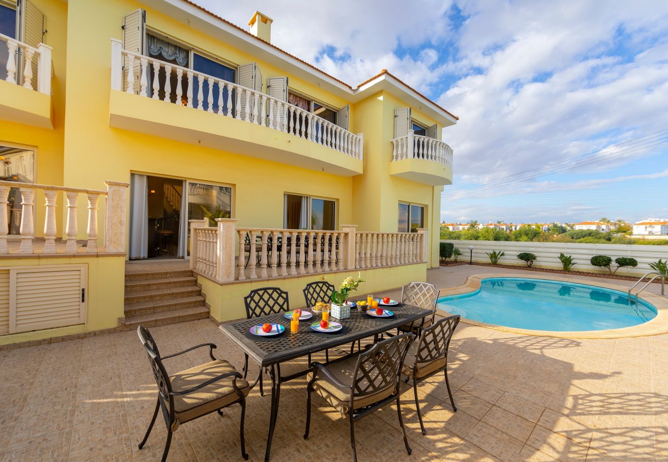 Villa in Protaras - Protaras Posidon By The Sea