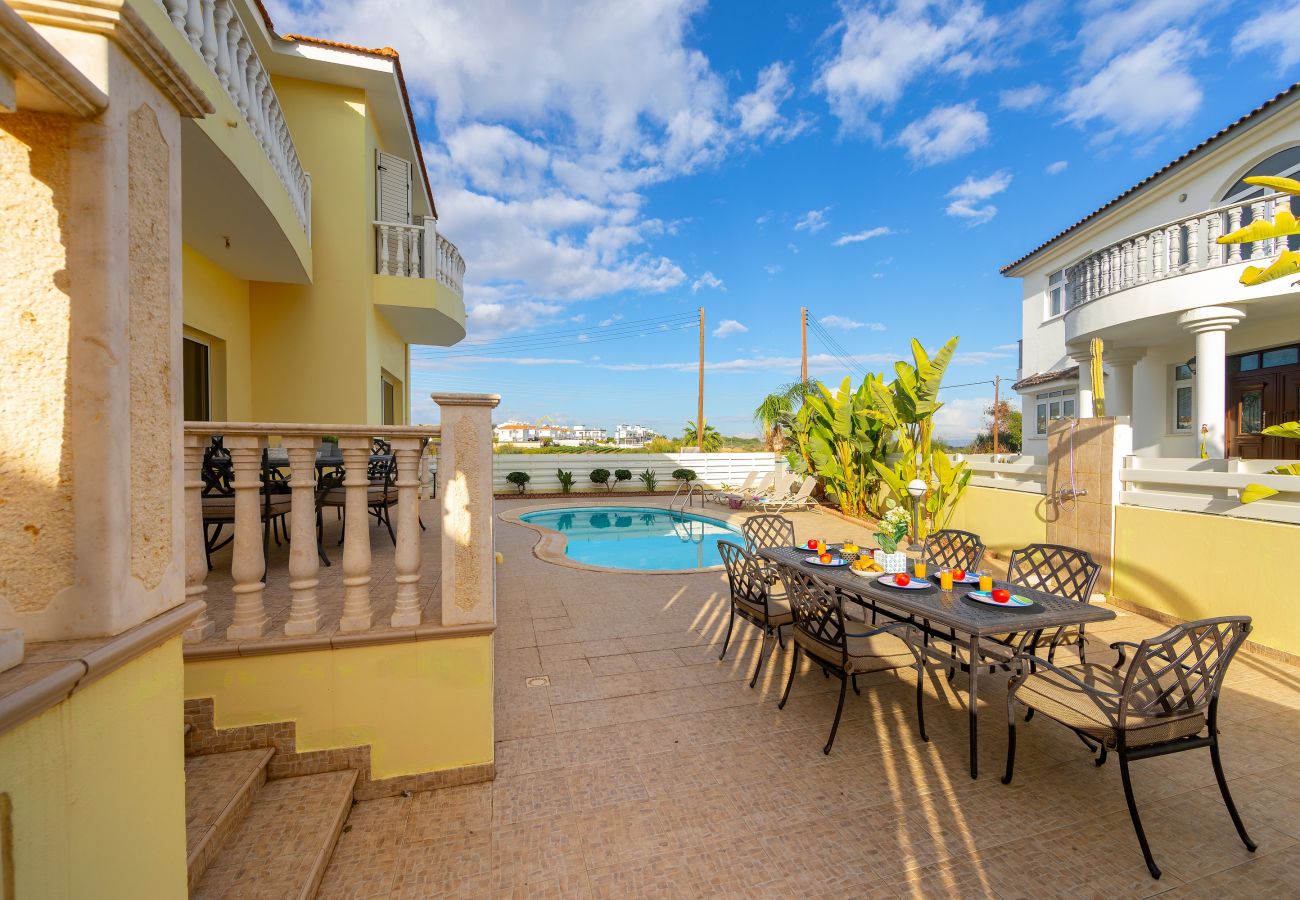 Villa in Protaras - Protaras Posidon By The Sea