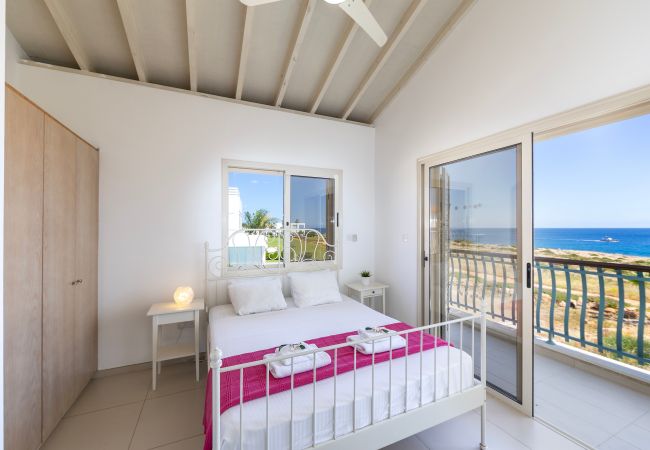 Villa in Protaras - Protaras Artisan Seafront Villa 1 Villa in Protaras - Protaras Artisan Seafront Villa 1