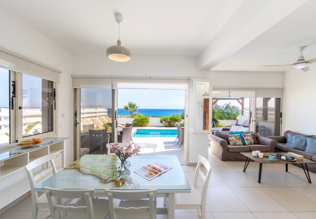 Villa in Protaras - Protaras Artisan Seafront Villa 1 Villa in Protaras - Protaras Artisan Seafront Villa 1
