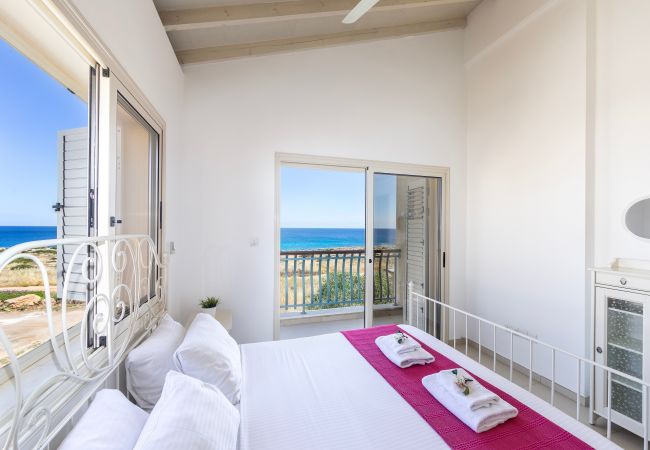 Villa in Protaras - Protaras Artisan Seafront Villa 1 Villa in Protaras - Protaras Artisan Seafront Villa 1