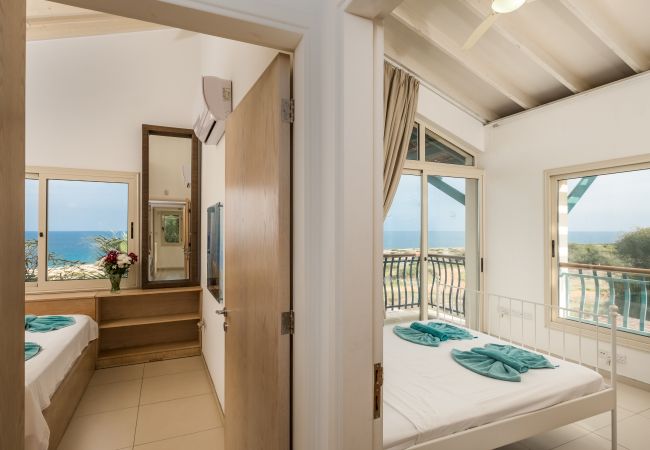 Villa in Protaras - Protaras Artisan Seafront Villa 7 Villa in Protaras - Protaras Artisan Seafront Villa 7