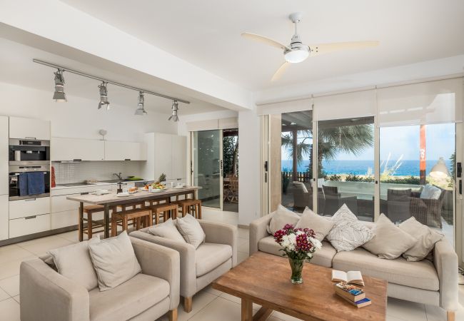 Villa in Protaras - Protaras Artisan Seafront Villa 7 Villa in Protaras - Protaras Artisan Seafront Villa 7