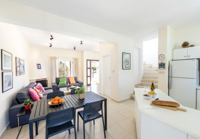 Villa in Ayia Napa - Cape Greco Palm Trees Villa Villa in Ayia Napa - Cape Greco Palm Trees Villa