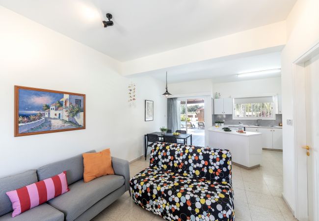 Villa in Ayia Napa - Cape Greco Palm Trees Villa Villa in Ayia Napa - Cape Greco Palm Trees Villa