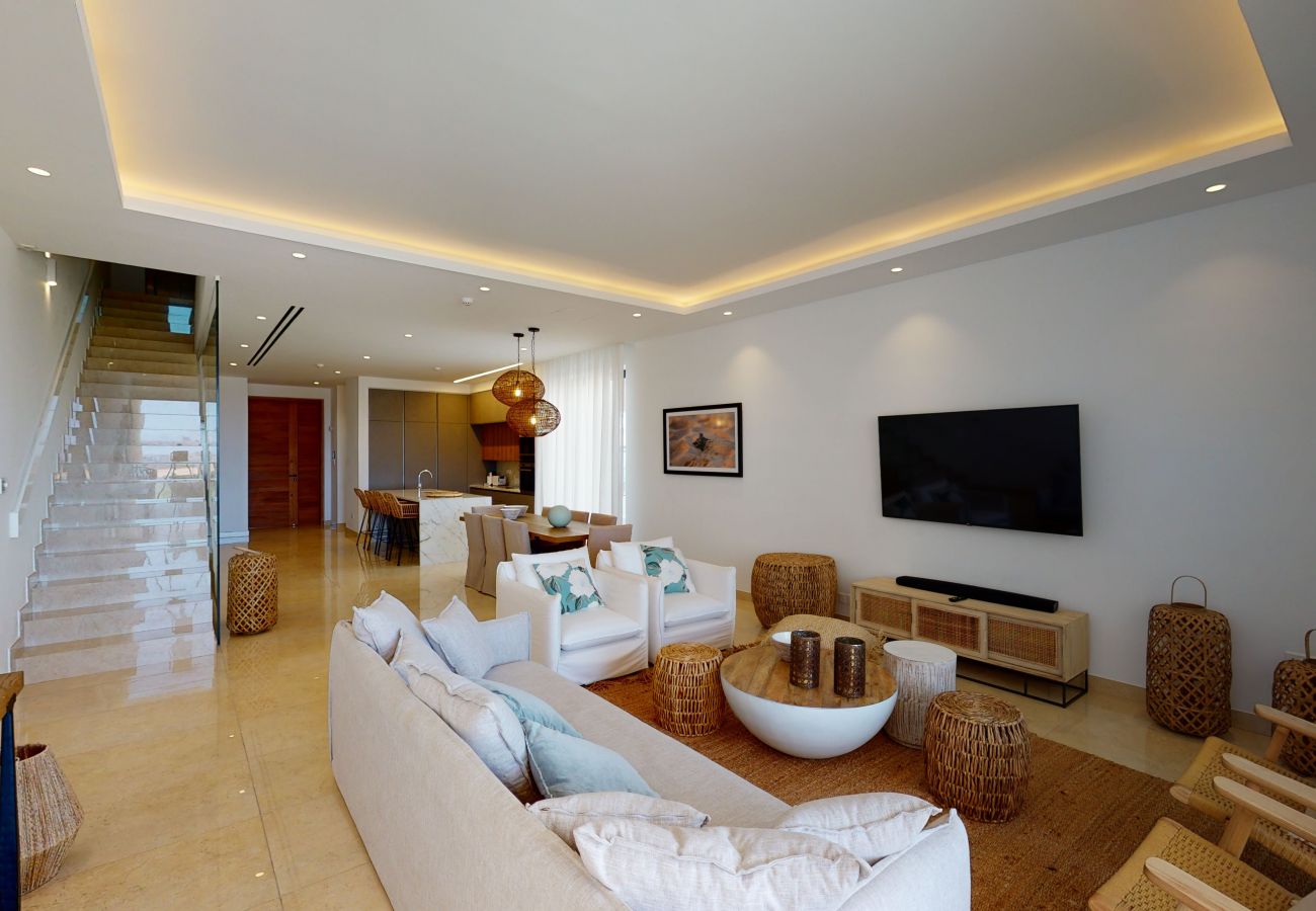 Villa in Protaras - Periyiali Seafront Villa Aphrodite
