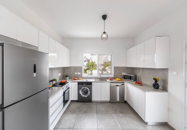 Villa in Ayia Napa - Napa Bay View Villa 3 Villa in Ayia Napa - Napa Bay View Villa 3