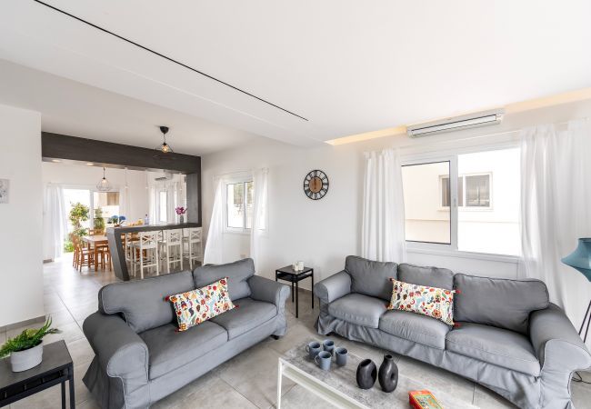 Villa in Ayia Napa - Napa Bay View Villa 3 Villa in Ayia Napa - Napa Bay View Villa 3