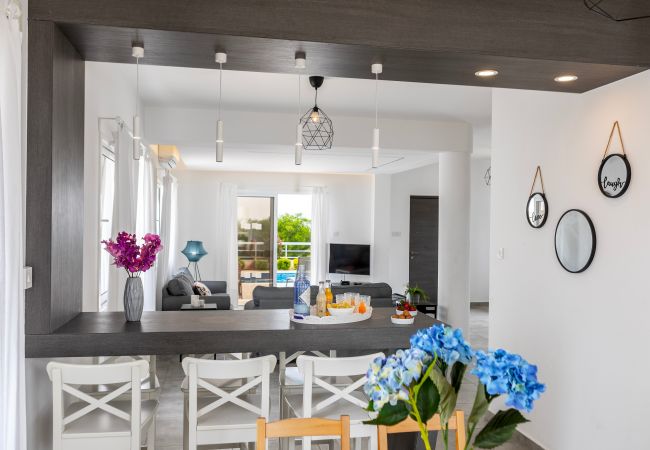 Villa in Ayia Napa - Napa Bay View Villa 3 Villa in Ayia Napa - Napa Bay View Villa 3