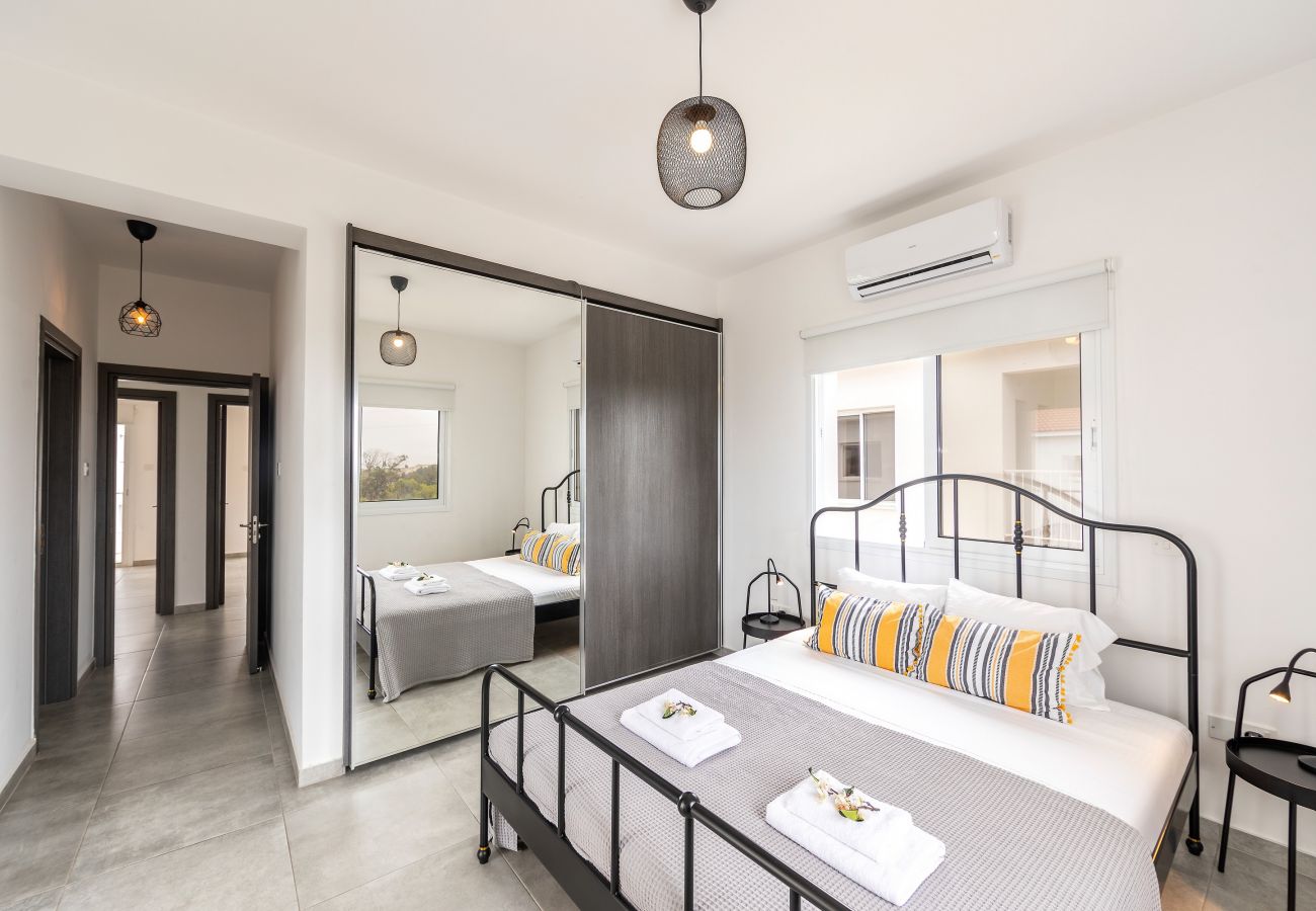 Villa in Ayia Napa - Napa Bay View Villa 3