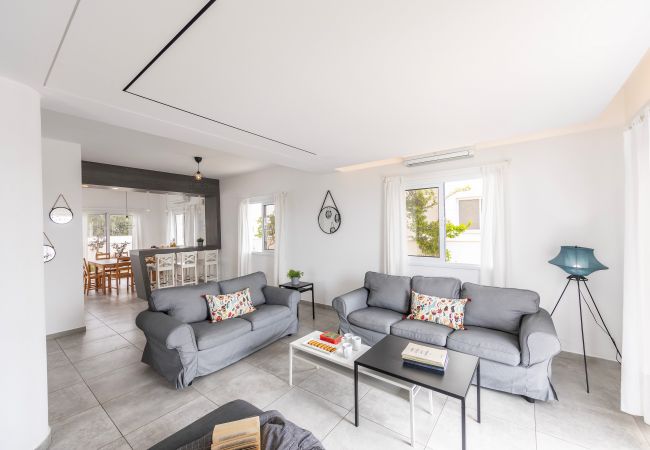 Villa in Ayia Napa - Napa Bay View Villa 4 Villa in Ayia Napa - Napa Bay View Villa 4