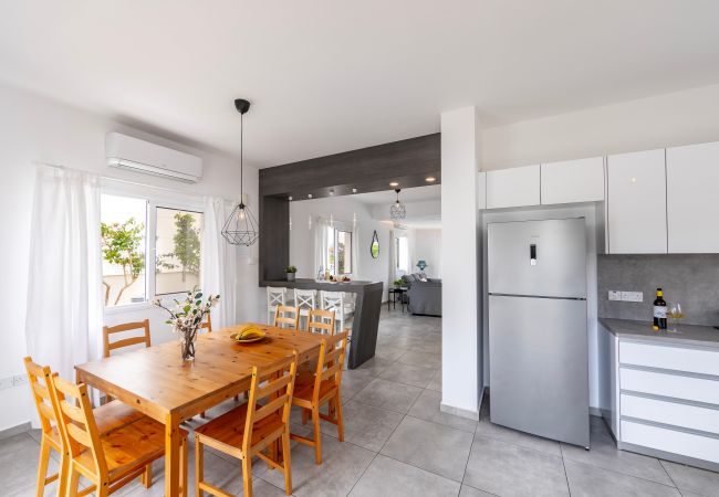 Villa in Ayia Napa - Napa Bay View Villa 4 Villa in Ayia Napa - Napa Bay View Villa 4