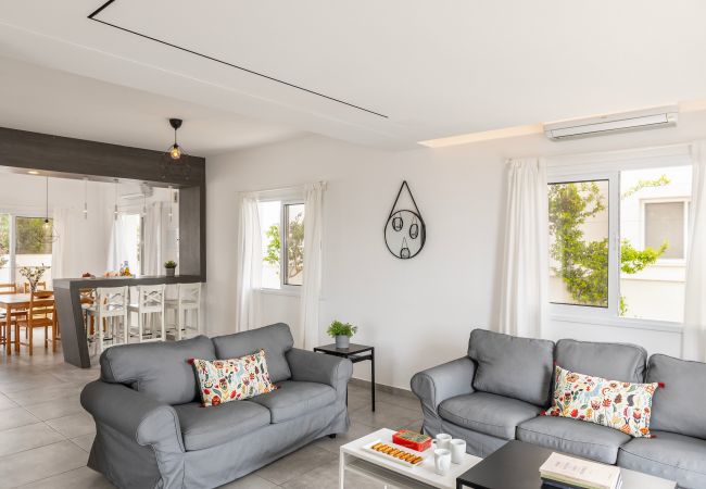 Villa in Ayia Napa - Napa Bay View Villa 4 Villa in Ayia Napa - Napa Bay View Villa 4