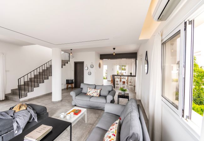 Villa in Ayia Napa - Napa Bay View Villa 4 Villa in Ayia Napa - Napa Bay View Villa 4