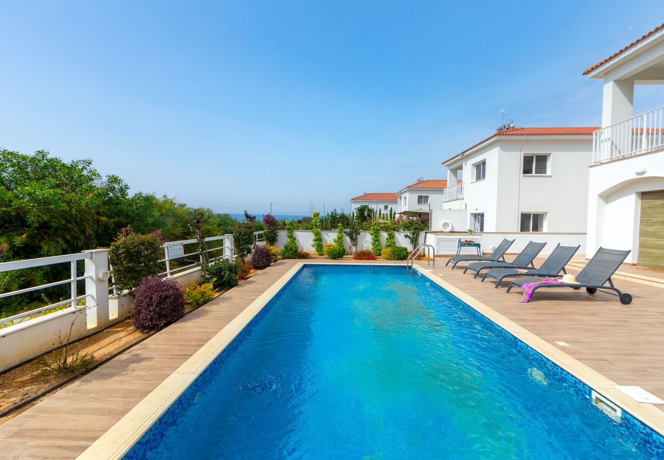 Villa in Ayia Napa - Napa Bay View Villa 4