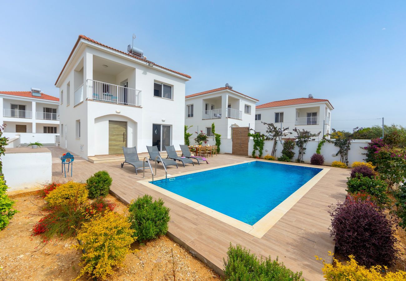 Villa in Ayia Napa - Napa Bay View Villa 4