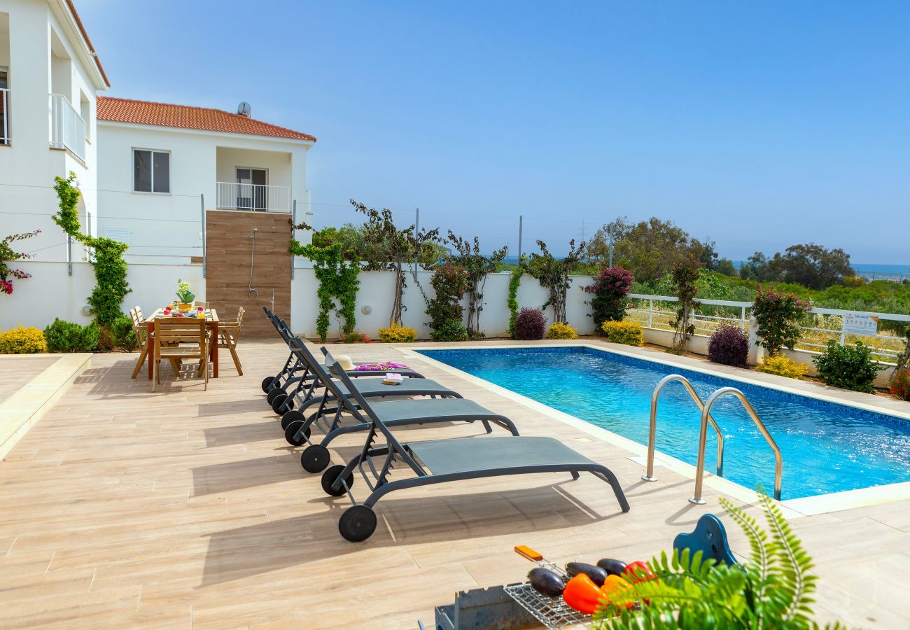 Villa in Ayia Napa - Napa Bay View Villa 4