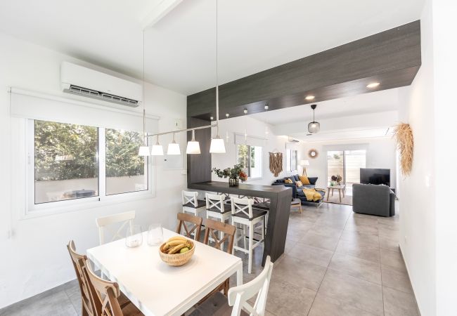 Villa in Ayia Napa - Napa Bay View Villa 7 Villa in Ayia Napa - Napa Bay View Villa 7