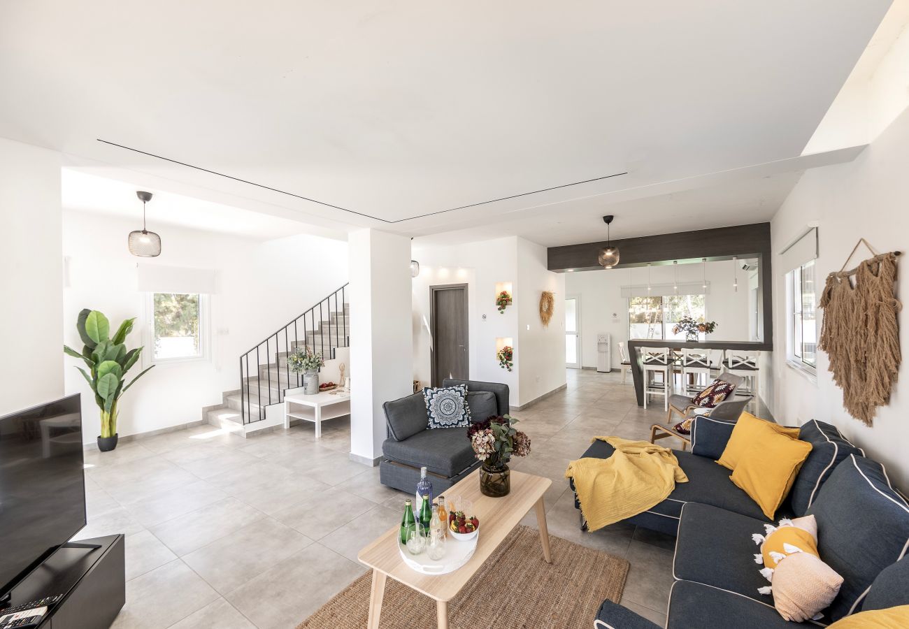 Villa in Ayia Napa - Napa Bay View Villa 7