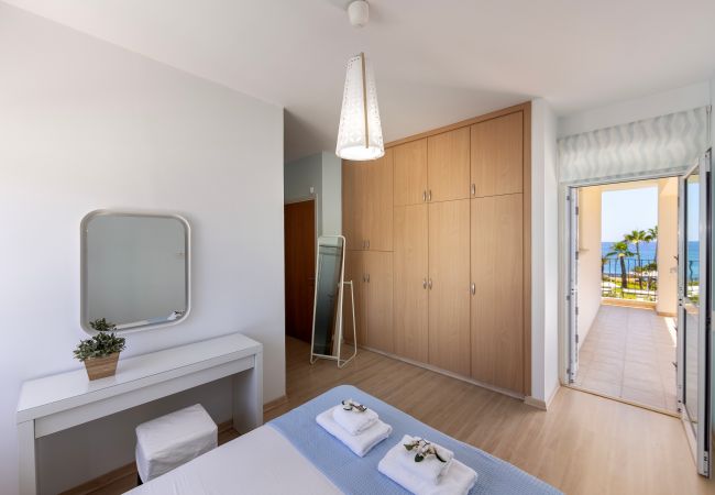 Villa in Protaras - Protaras Sunrise Zen Seafront Villa Villa in Protaras - Protaras Sunrise Zen Seafront Villa