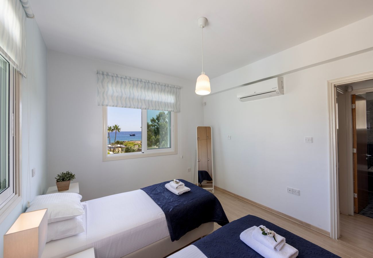 Villa in Protaras - Protaras Sunrise Zen Seafront Villa