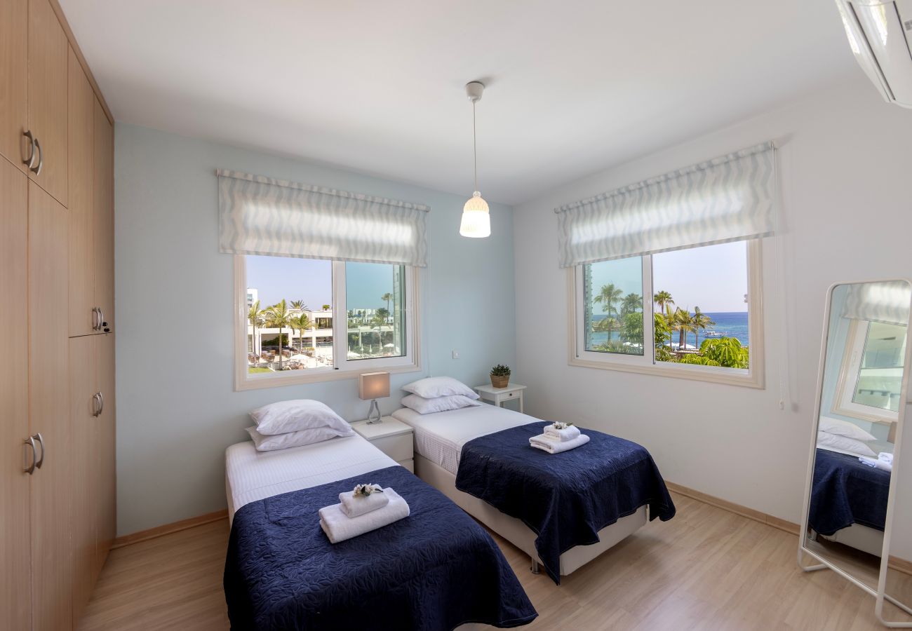 Villa in Protaras - Protaras Sunrise Zen Seafront Villa