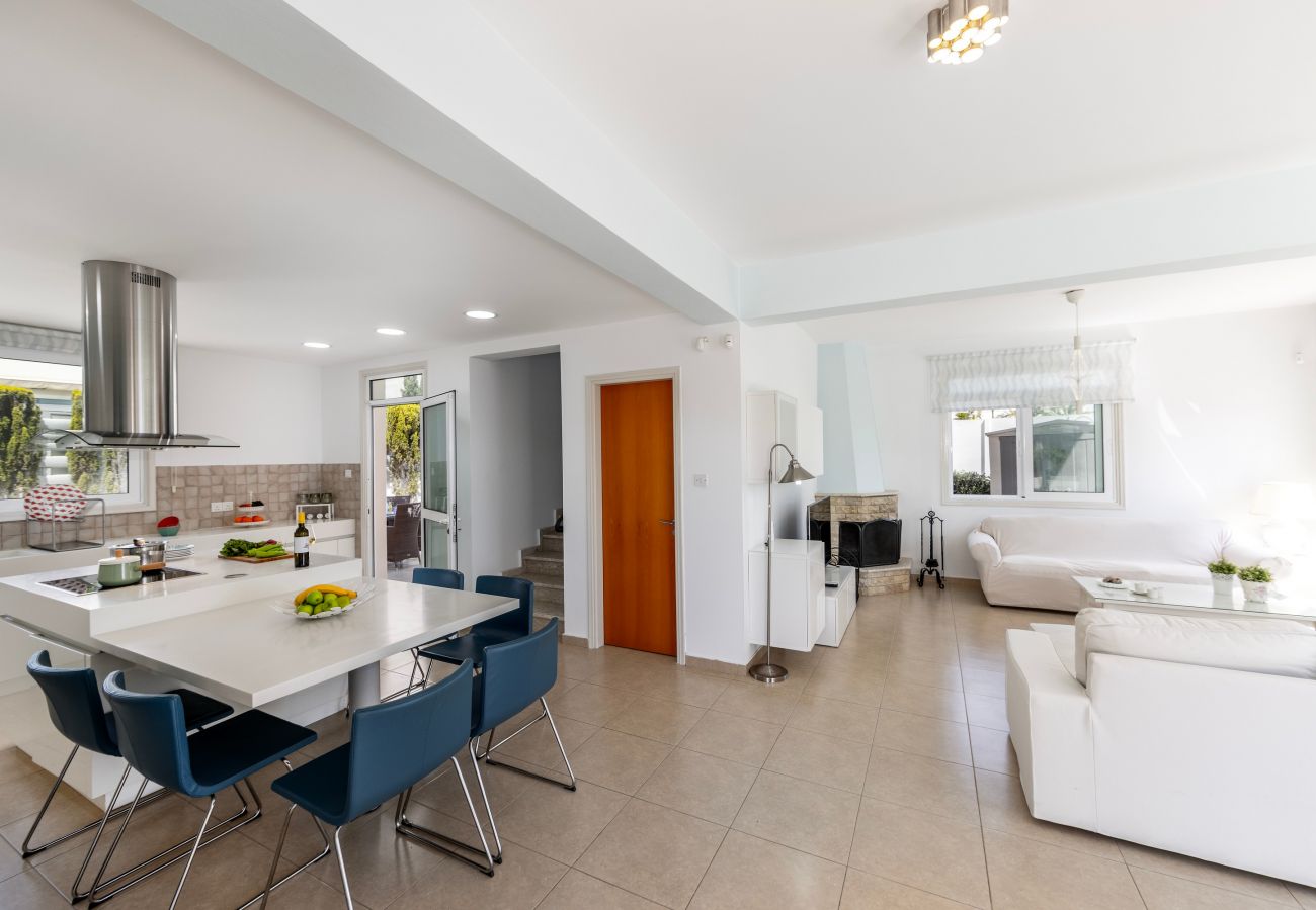 Villa in Protaras - Protaras Sunrise Zen Seafront Villa