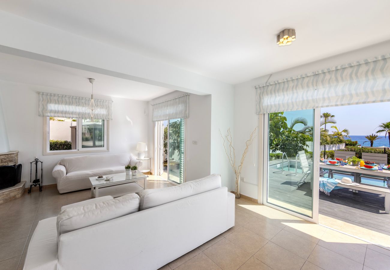 Villa in Protaras - Protaras Sunrise Zen Seafront Villa