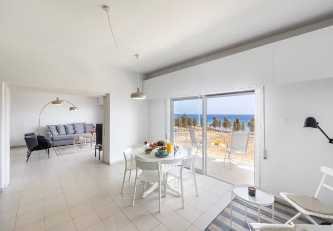 Apartment in Protaras - Protaras H2O Seafront Suite Apartment in Protaras - Protaras H2O Seafront Suite