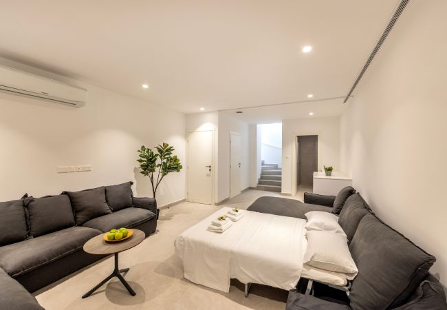 Villa in Protaras - Protaras Periyiali Seaside Villa 33 Villa in Protaras - Protaras Periyiali Seaside Villa 33