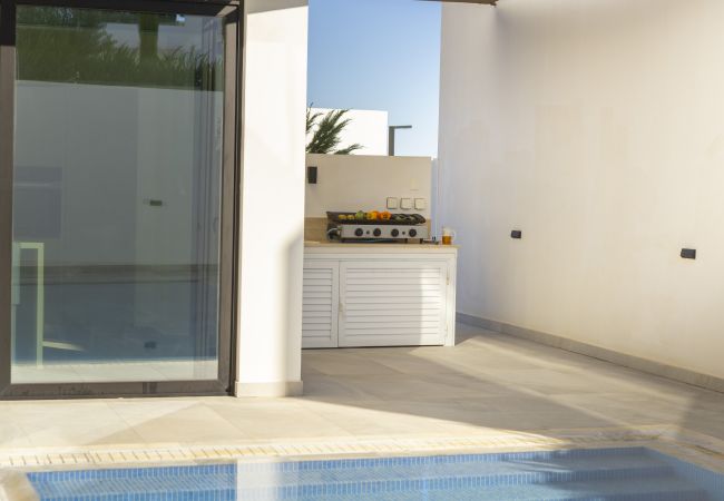 Villa in Protaras - Protaras Periyiali Seaside Villa 33 Villa in Protaras - Protaras Periyiali Seaside Villa 33