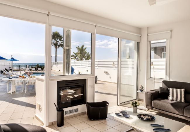 Villa in Larnaca - Faros Beachfront Villa Larnaca Villa in Larnaca - Faros Beachfront Villa Larnaca