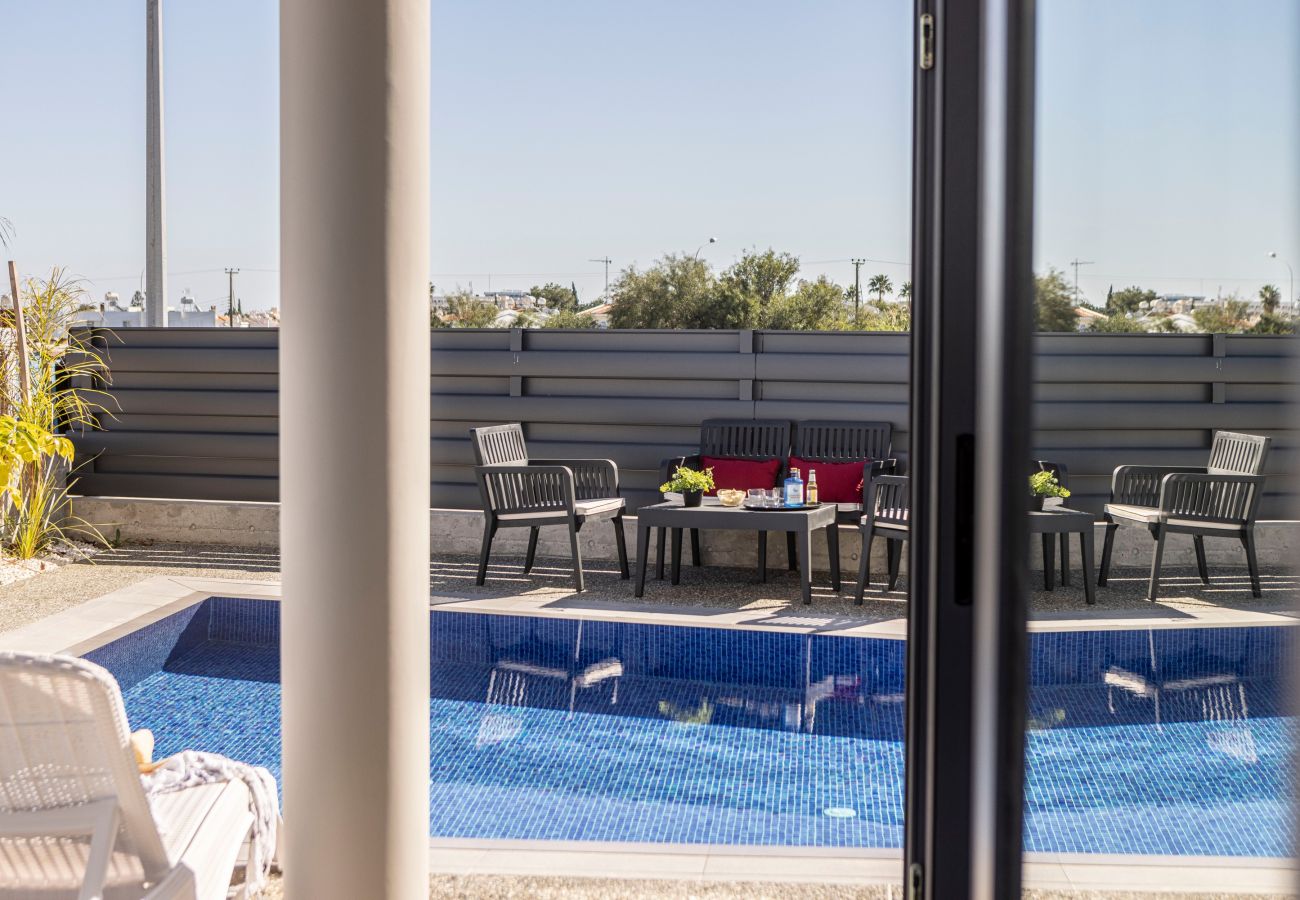 Villa in Protaras - Protaras Hestia Seaside Villa B6
