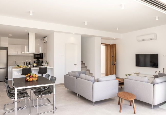 Villa in Protaras - Protaras By the Bay Villa 33 Villa in Protaras - Protaras By the Bay Villa 33